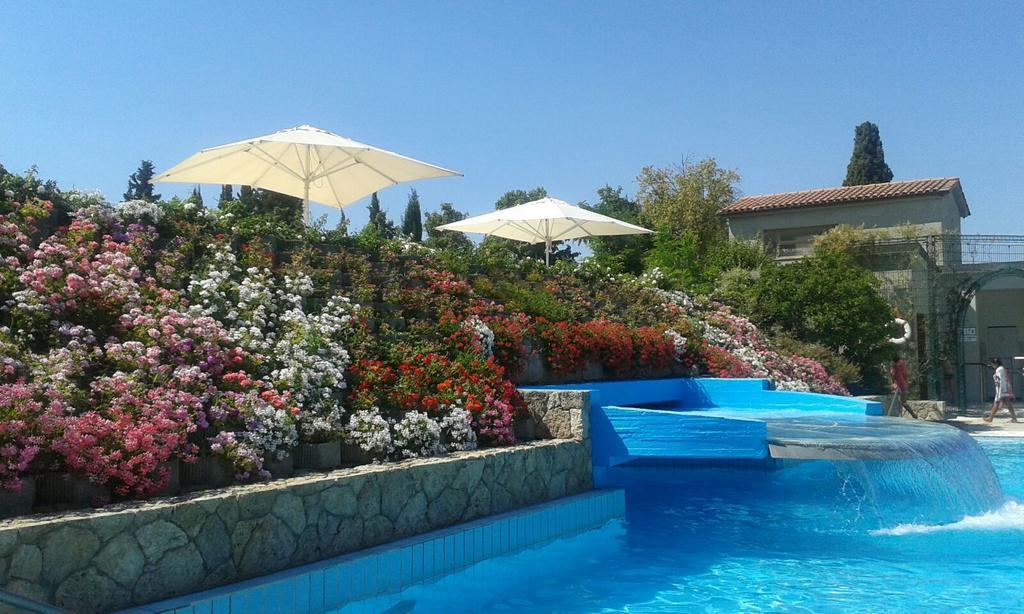 Apartment Residenza Gabrielli Сартеано Екстериор снимка